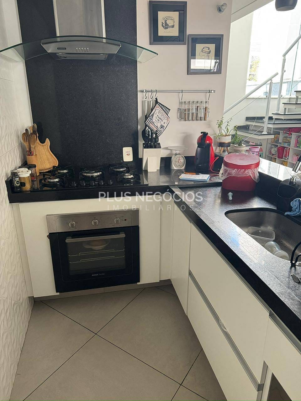 Casa à venda com 3 quartos, 176m² - Foto 13