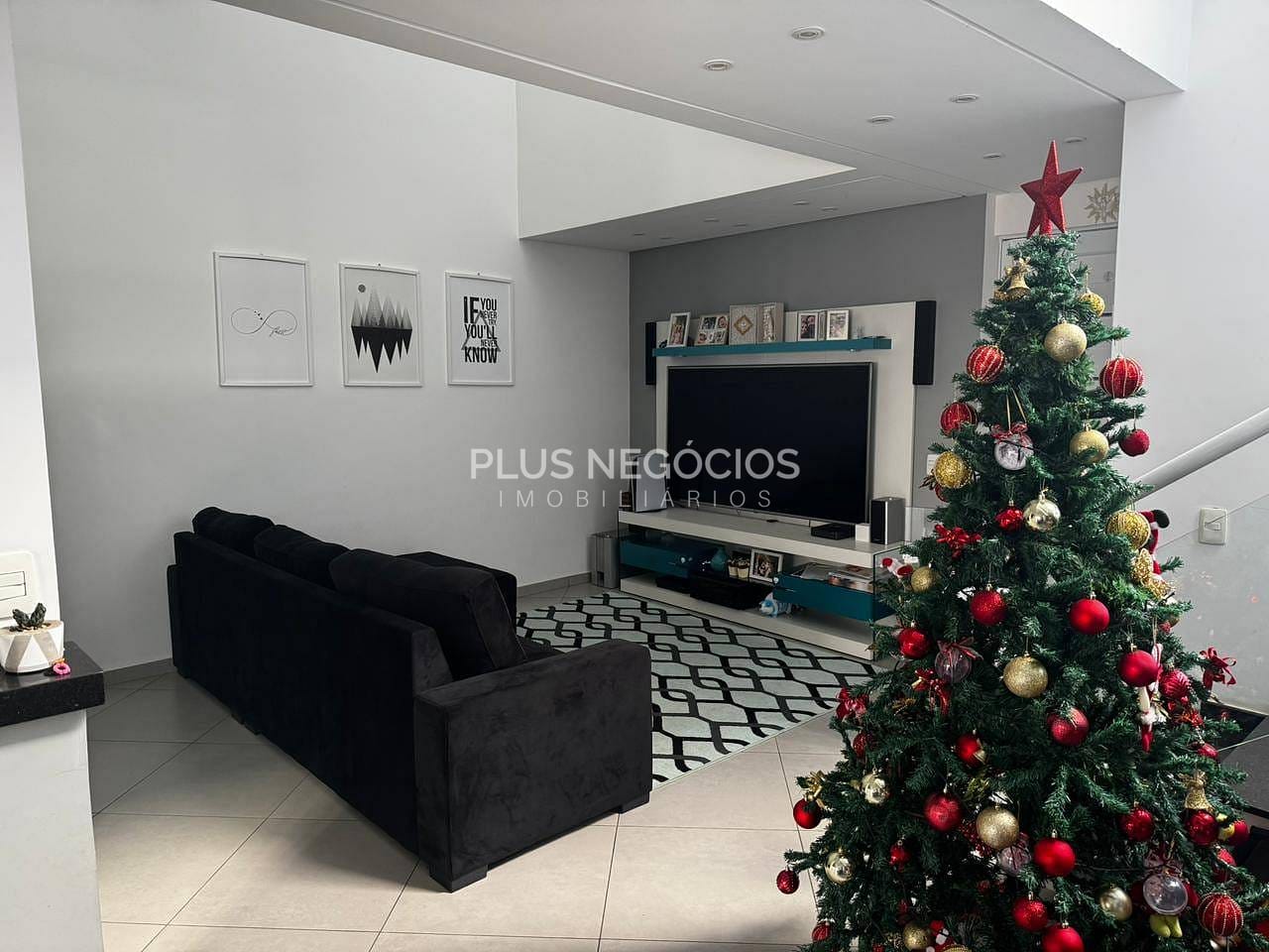 Casa à venda com 3 quartos, 176m² - Foto 3