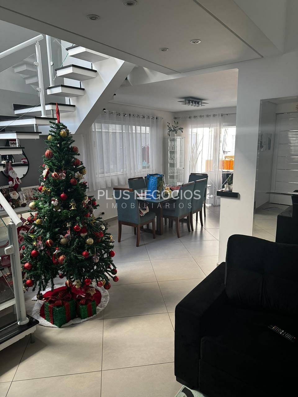 Casa à venda com 3 quartos, 176m² - Foto 4