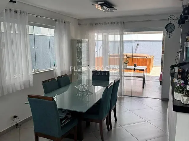 Casa com 200m² 3 quartos e 3 banheiros, à venda, no bairro Wanel Ville em Sorocaba
