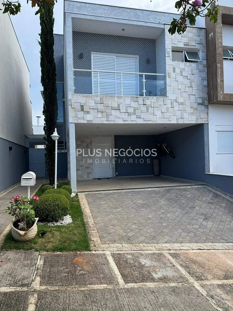 Casa, 3 quartos, 176 m² - Foto 1
