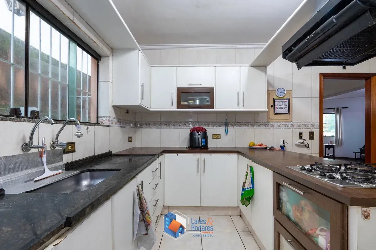 Casa, 4 quartos, 230 m² - Foto 30