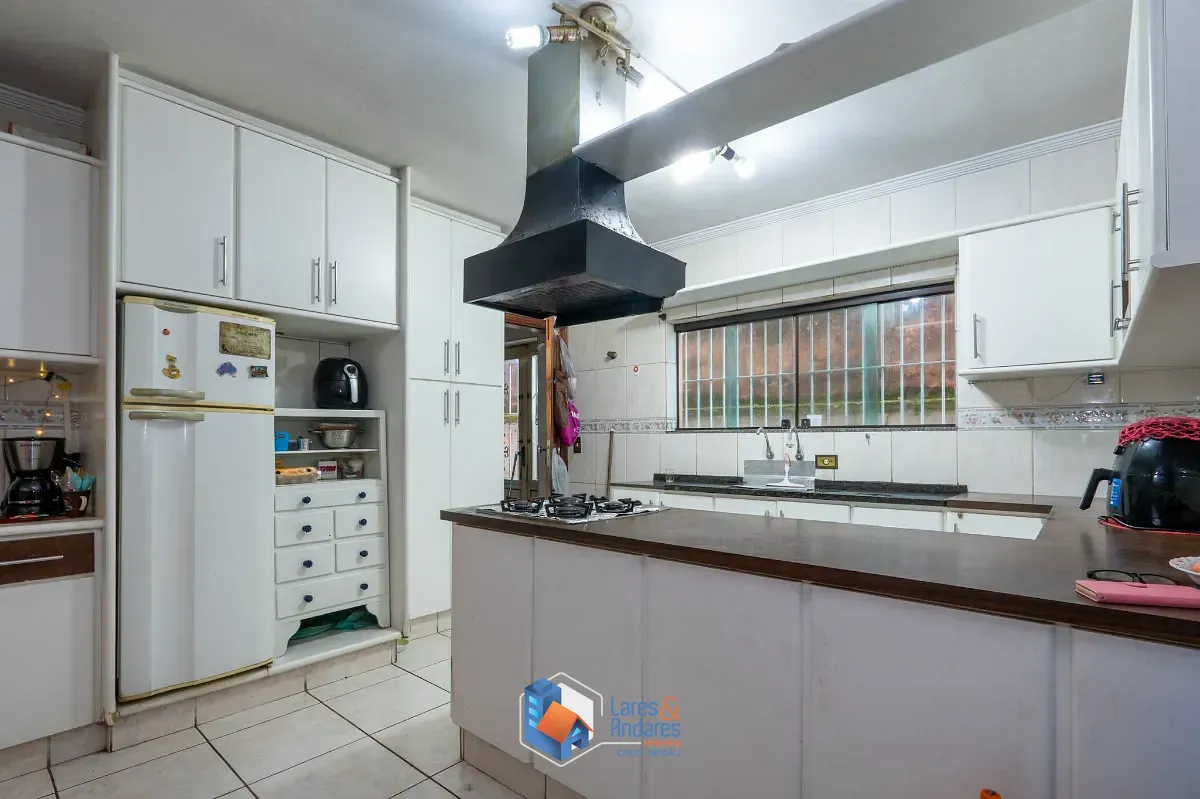 Casa, 4 quartos, 230 m² - Foto 29