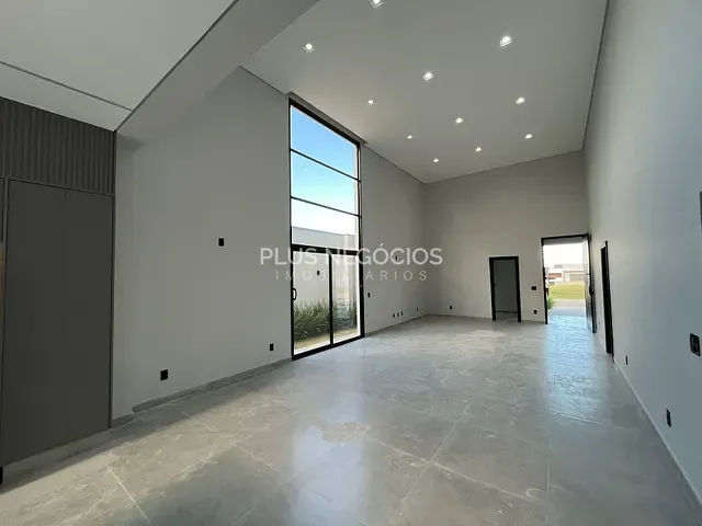 Casa 3 quartos e 4 banheiros, à venda ou para alugar, no bairro Vila Martins em Itu