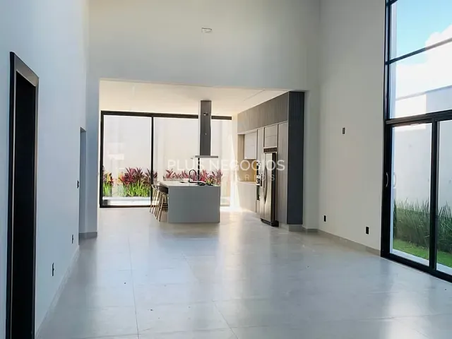 Casa 3 quartos e 4 banheiros, à venda ou para alugar, no bairro Vila Martins em Itu