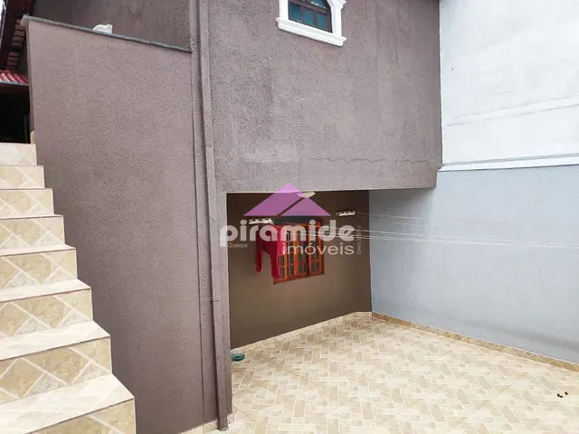 Casa com 175m² 3 quartos e 1 banheiro, à venda, no bairro Loteamento Villa Branca em Jacareí