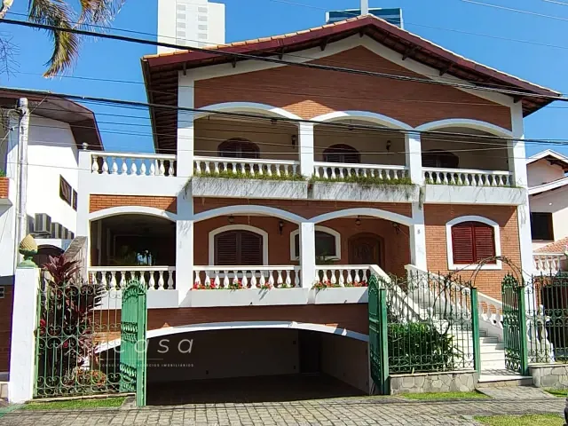Casa com 570m² 4 quartos e 4 banheiros, à venda, no bairro Condomínio Bosque Imperial em São José dos Campos
