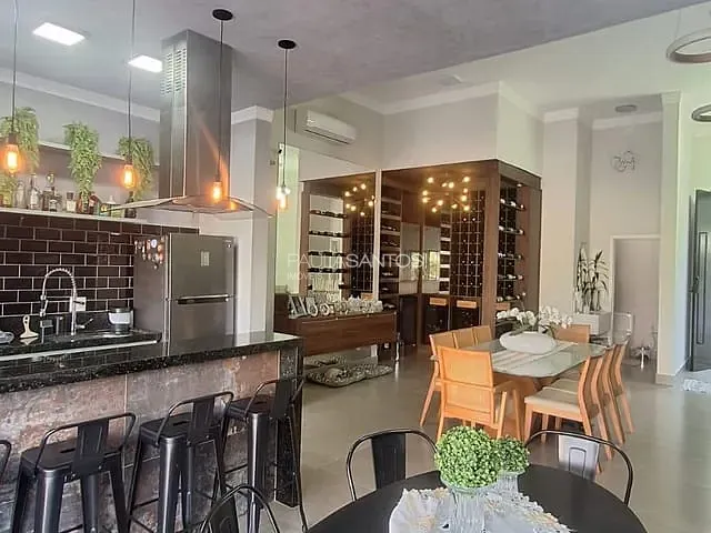 Casa 3 quartos e 5 banheiros, à venda, no bairro Parque Reserva Fazenda Imperial em Sorocaba