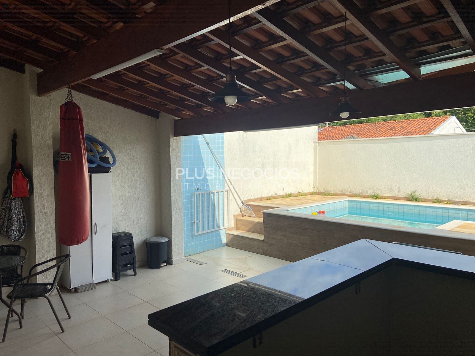 Casa à venda com 2 quartos, 100m² - Foto 6