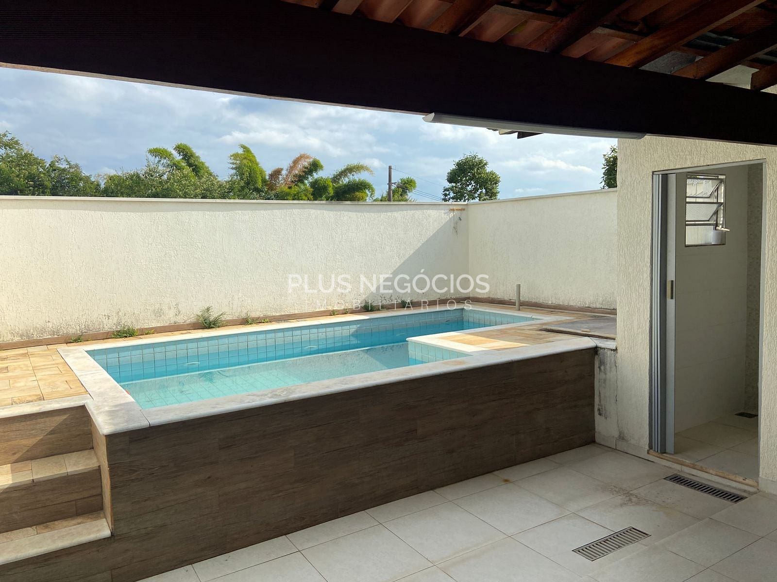 Casa à venda com 2 quartos, 100m² - Foto 4
