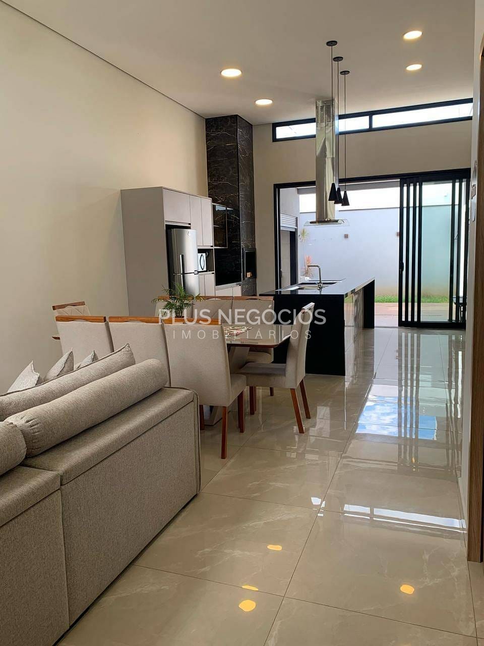 Casa à venda com 3 quartos, 124m² - Foto 13