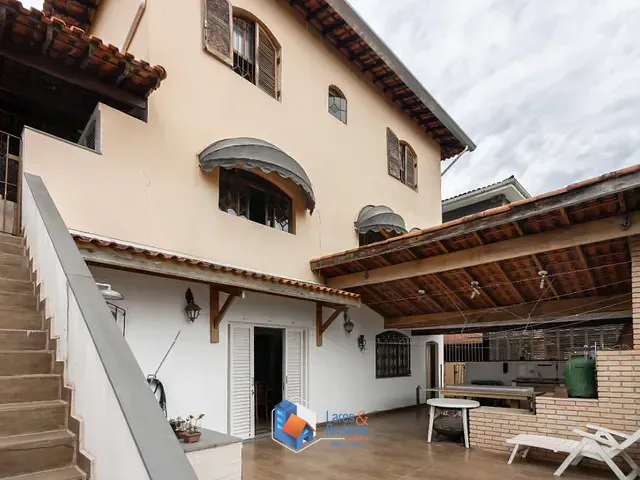 Casa com 322m² 4 quartos e 6 banheiros, à venda, no bairro Cidade São Francisco em São Paulo