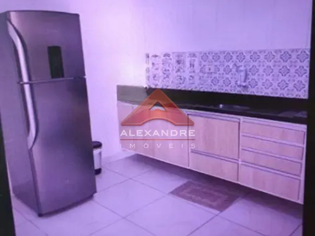 Casa com 124m² 3 quartos e 1 banheiro, à venda, no bairro Eugênio de Mello em São José dos Campos