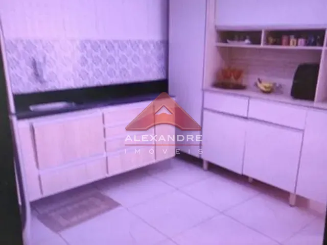 Casa com 124m² 3 quartos e 1 banheiro, à venda, no bairro Eugênio de Mello em São José dos Campos
