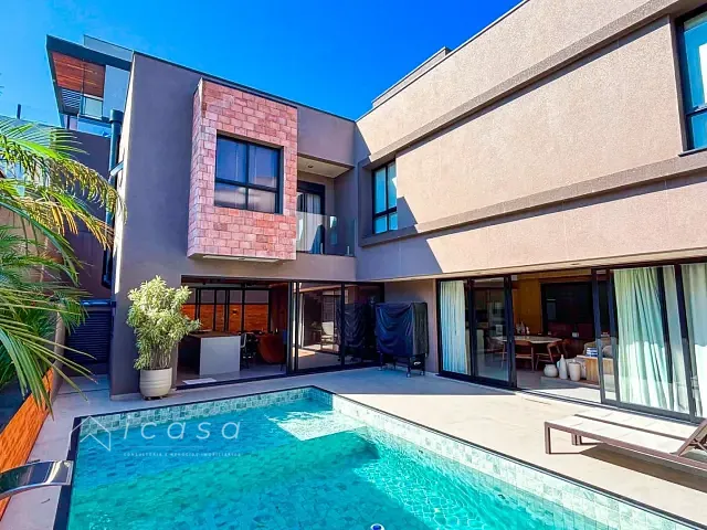 Casa com 482m² 5 quartos e 5 banheiros, à venda, no bairro Condomínio Residencial Alphaville I em São José dos Campos