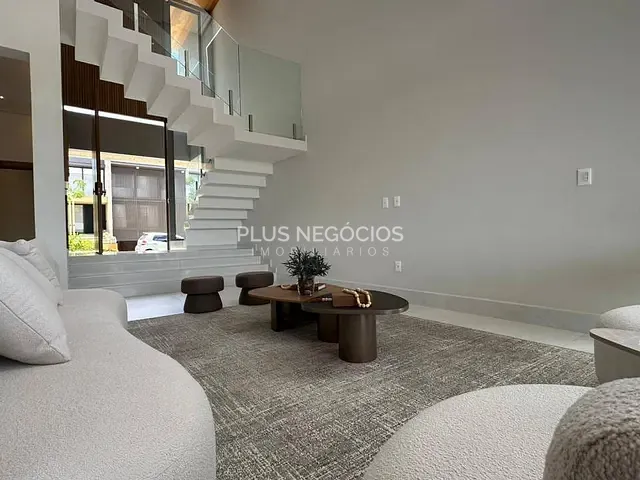 Casa com 525m² 5 quartos e 6 banheiros, à venda, no bairro Alphaville Nova Esplanada em Votorantim