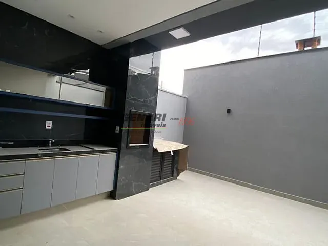 Sobrado com 130m² 3 quartos e 3 banheiros, à venda, no bairro Jardim Pau Preto em Indaiatuba