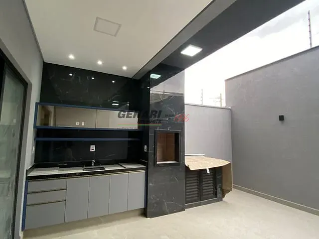 Sobrado com 130m² 3 quartos e 3 banheiros, à venda, no bairro Jardim Pau Preto em Indaiatuba