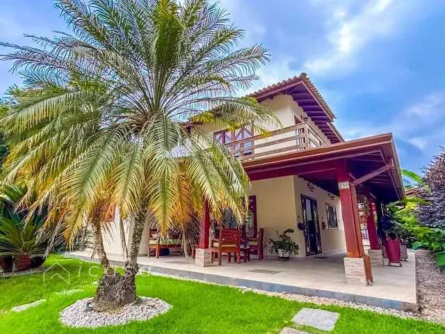 Casa com 448m² 3 quartos e 3 banheiros, à venda, no bairro Horto (Morro das Moças) em Ubatuba