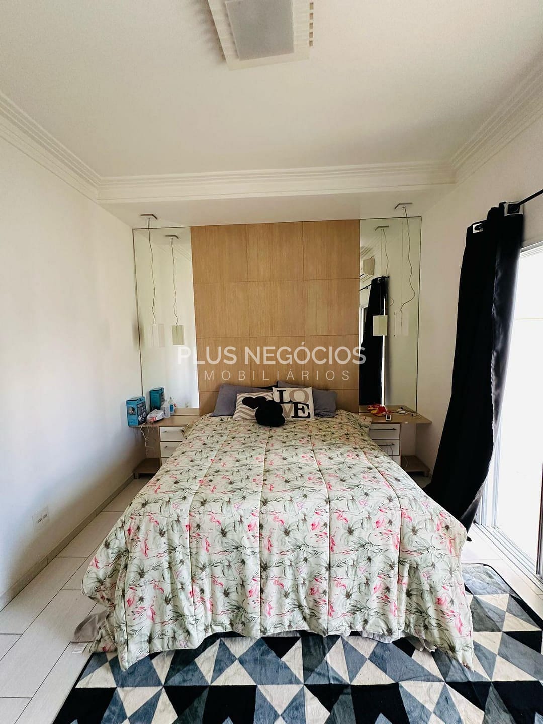 Casa à venda com 3 quartos, 234m² - Foto 10