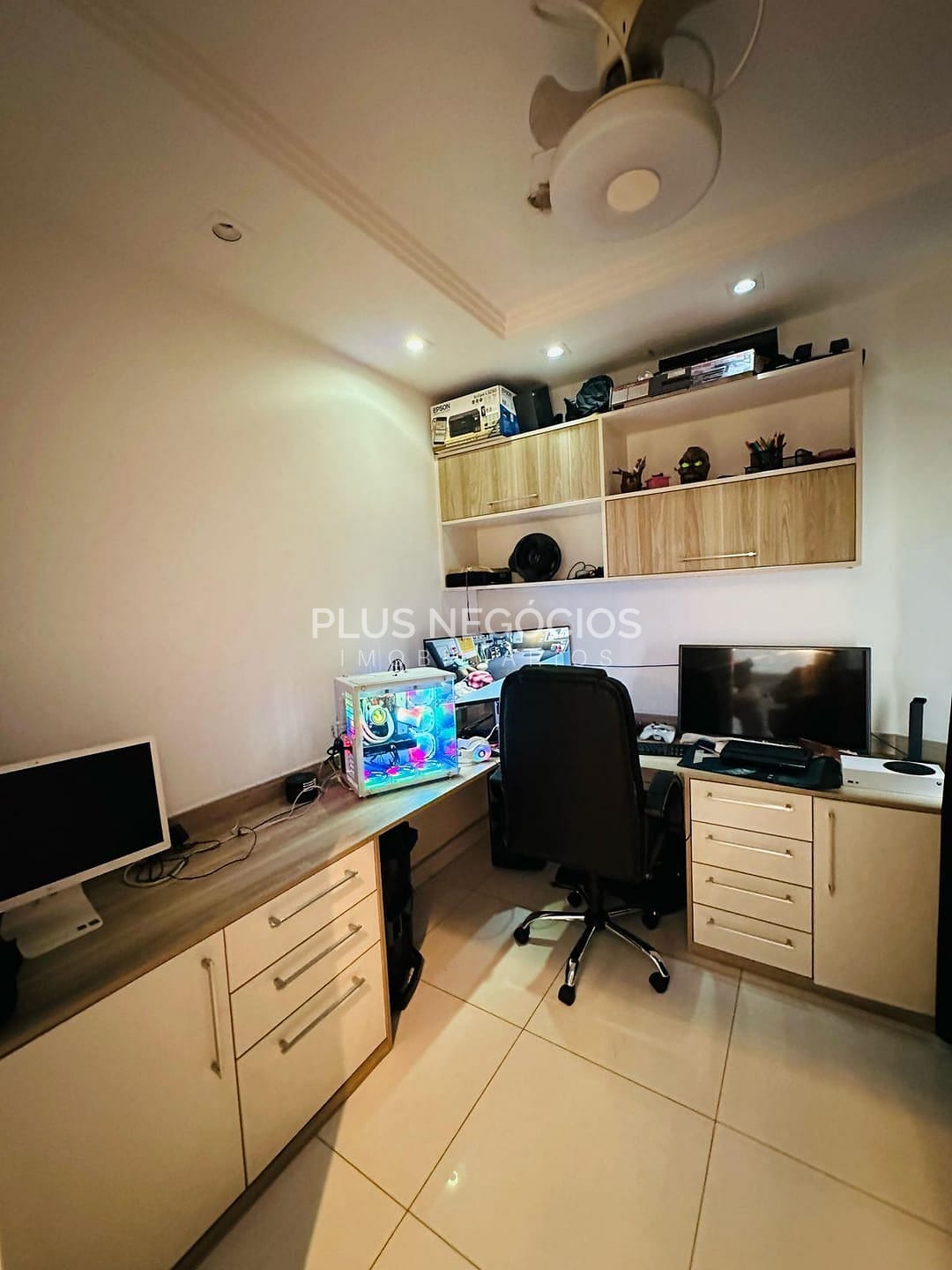 Casa à venda com 3 quartos, 234m² - Foto 12