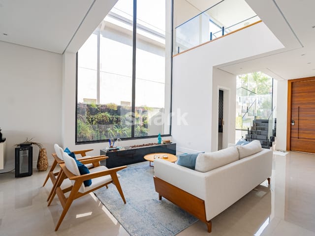 Casa com 443m² 4 quartos e 6 banheiros, à venda, no bairro Alphaville em Santana de Parnaíba