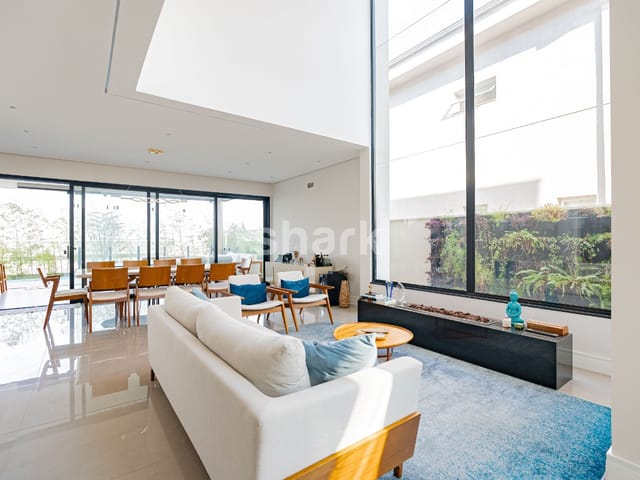 Casa com 443m² 4 quartos e 6 banheiros, à venda, no bairro Alphaville em Santana de Parnaíba
