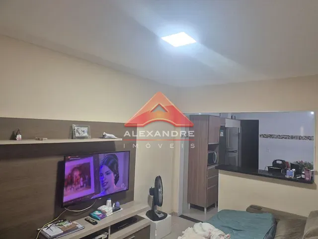 Casa com 143m² 2 quartos e 2 banheiros, à venda, no bairro Vila Tesouro em São José dos Campos