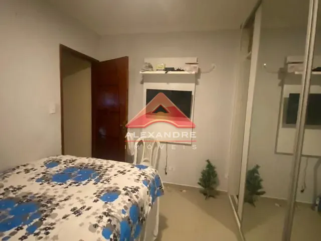 Casa com 143m² 2 quartos e 2 banheiros, à venda, no bairro Vila Tesouro em São José dos Campos