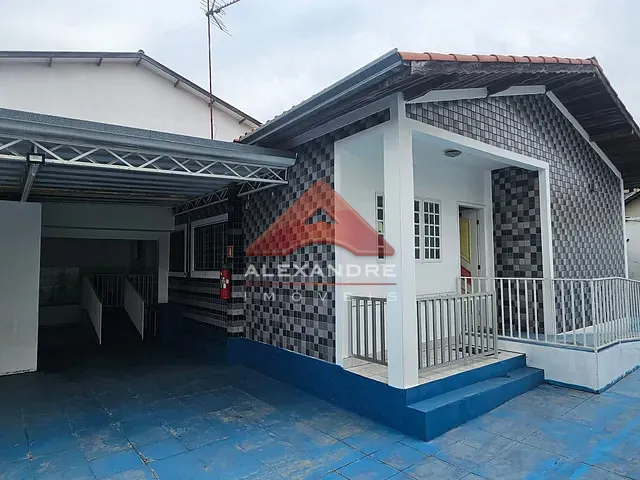 Casa 3 quartos e 3 banheiros, à venda, no bairro Jardim Ismênia em São José dos Campos