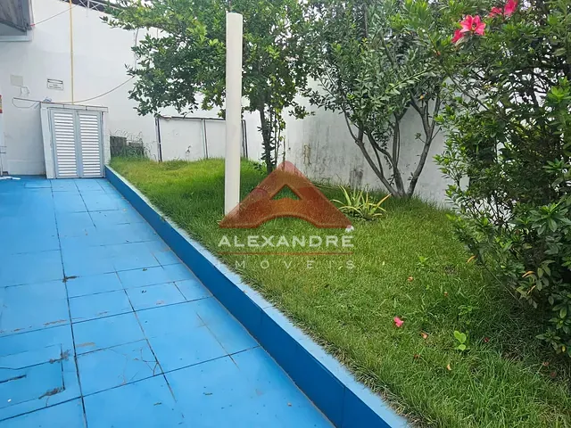 Casa 3 quartos e 3 banheiros, à venda, no bairro Jardim Ismênia em São José dos Campos