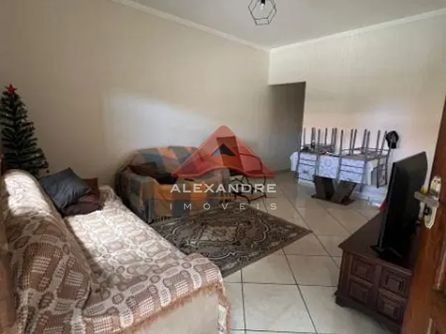 Casa com 140m² 2 quartos e 2 banheiros, à venda, no bairro Residencial Santa Paula em Jacareí