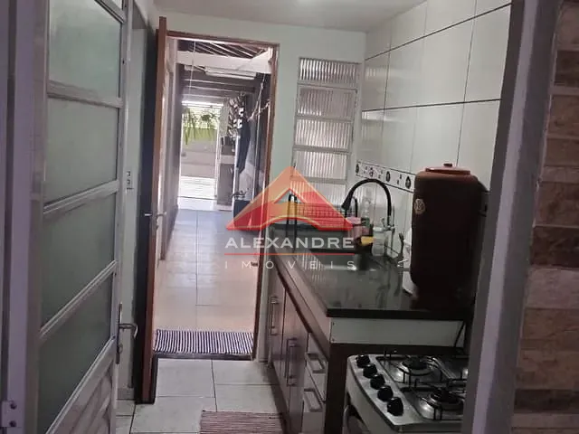 Casa com 130m² 3 quartos e 1 banheiro, à venda, no bairro Jardim Santa Inês I em São José dos Campos