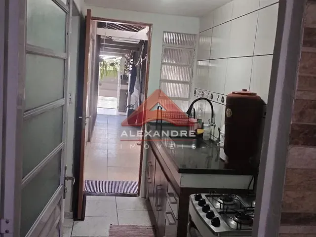 Casa com 130m² 3 quartos e 1 banheiro, à venda, no bairro Jardim Santa Inês I em São José dos Campos