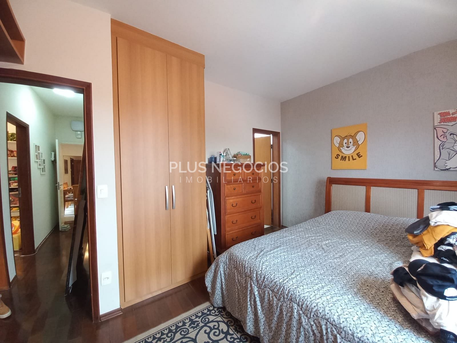 Casa para alugar com 4 quartos, 352m² - Foto 12