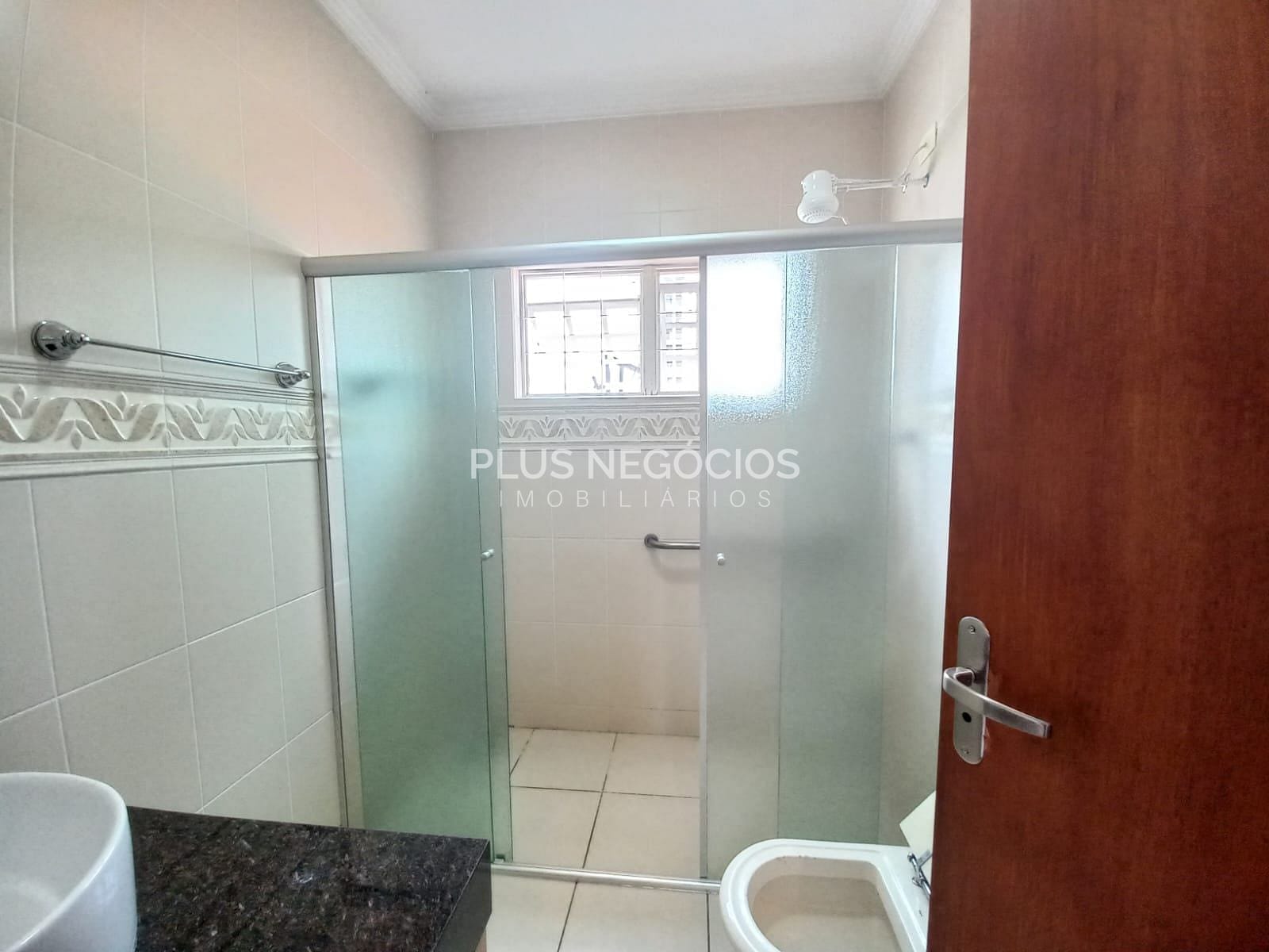 Casa para alugar com 4 quartos, 352m² - Foto 22
