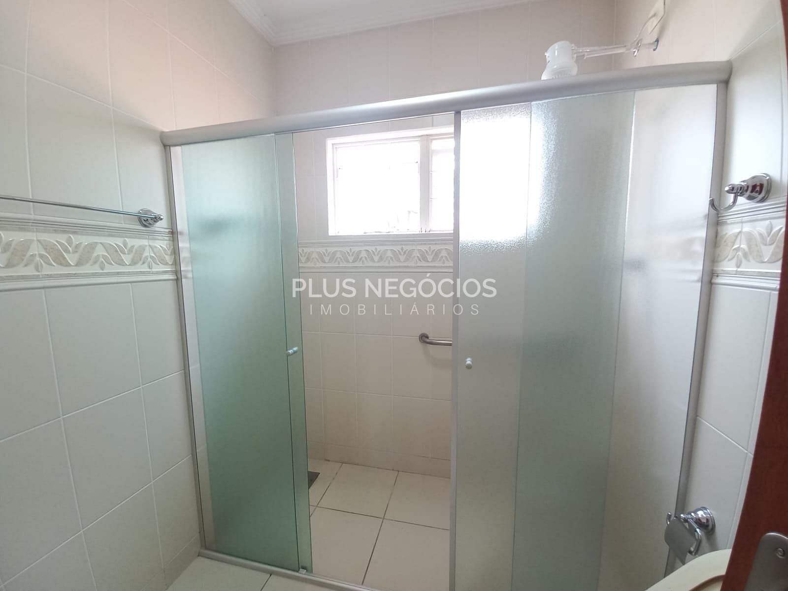 Casa para alugar com 4 quartos, 352m² - Foto 23