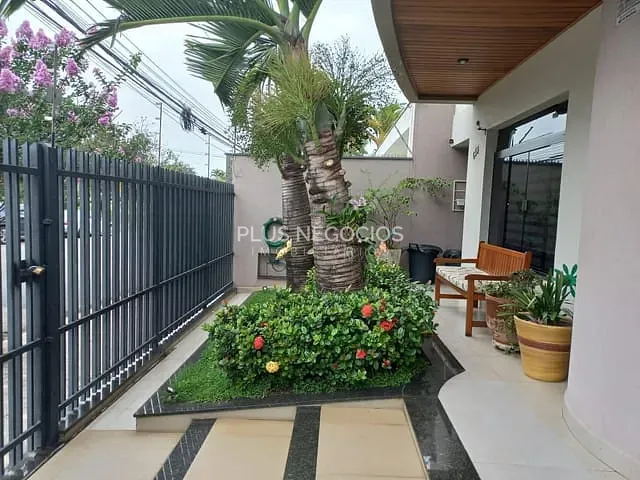 Casa com 352m² 4 quartos e 4 banheiros, para alugar, no bairro Vila Independência em Sorocaba