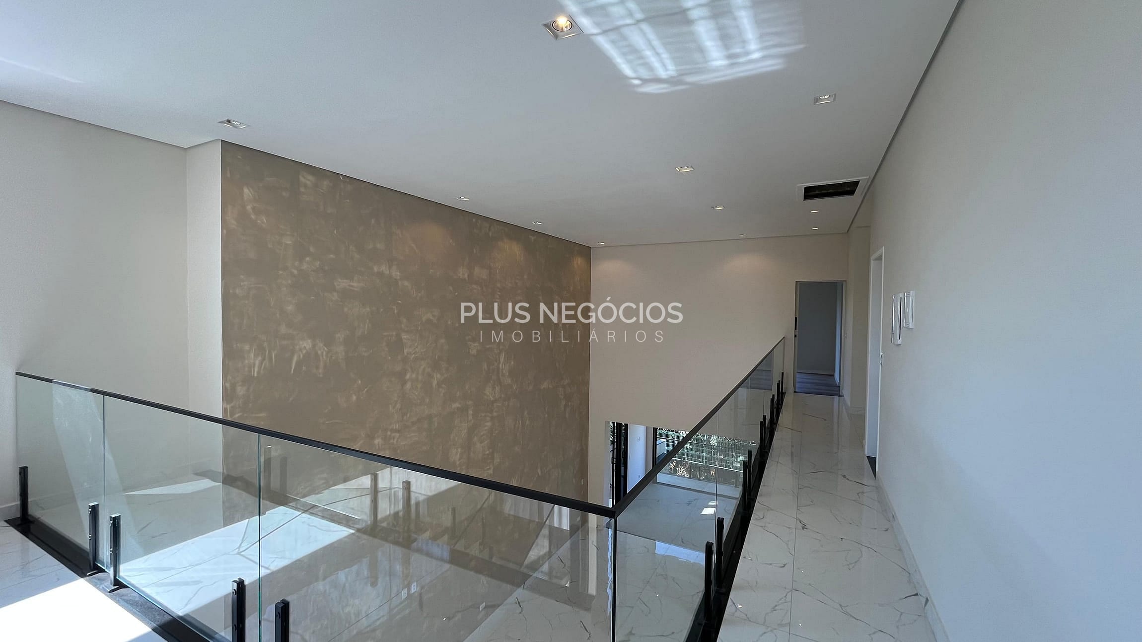 Casa à venda com 4 quartos, 306m² - Foto 14