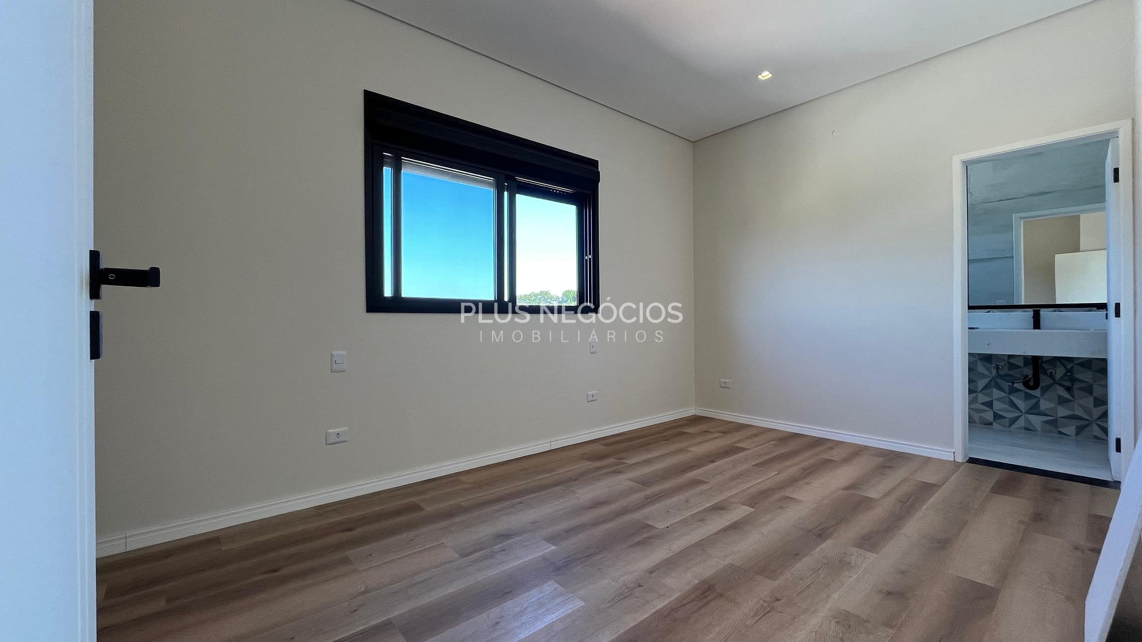 Casa à venda com 4 quartos, 306m² - Foto 18