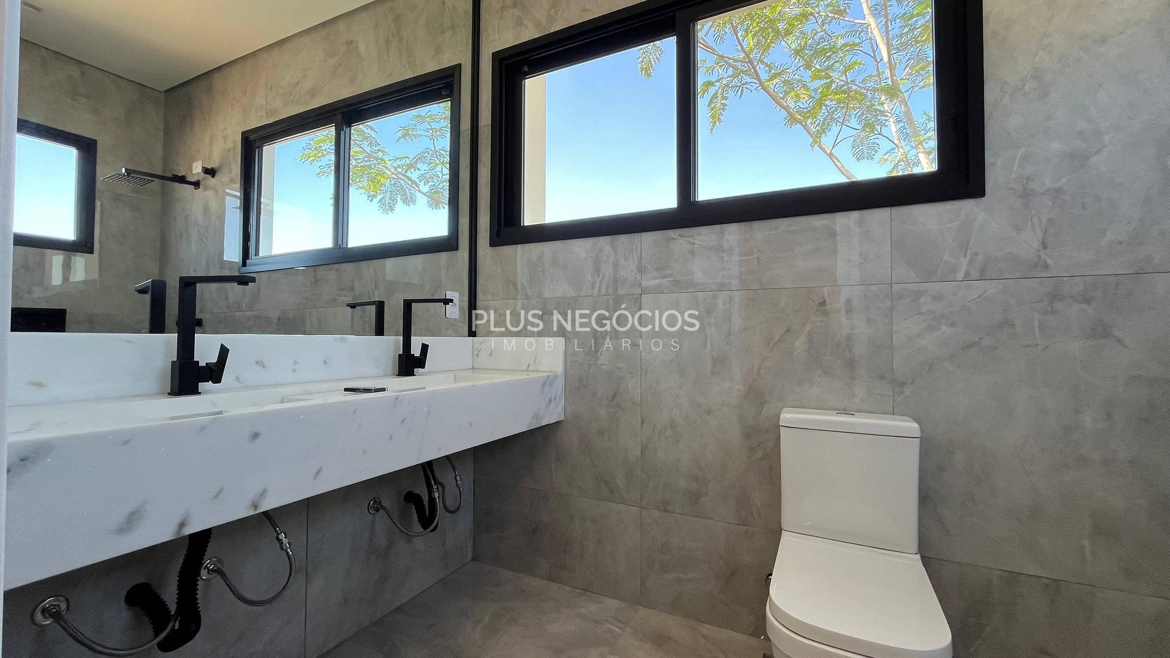 Casa à venda com 4 quartos, 306m² - Foto 24