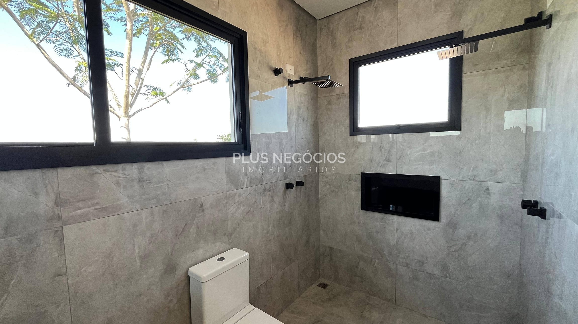 Casa à venda com 4 quartos, 306m² - Foto 26