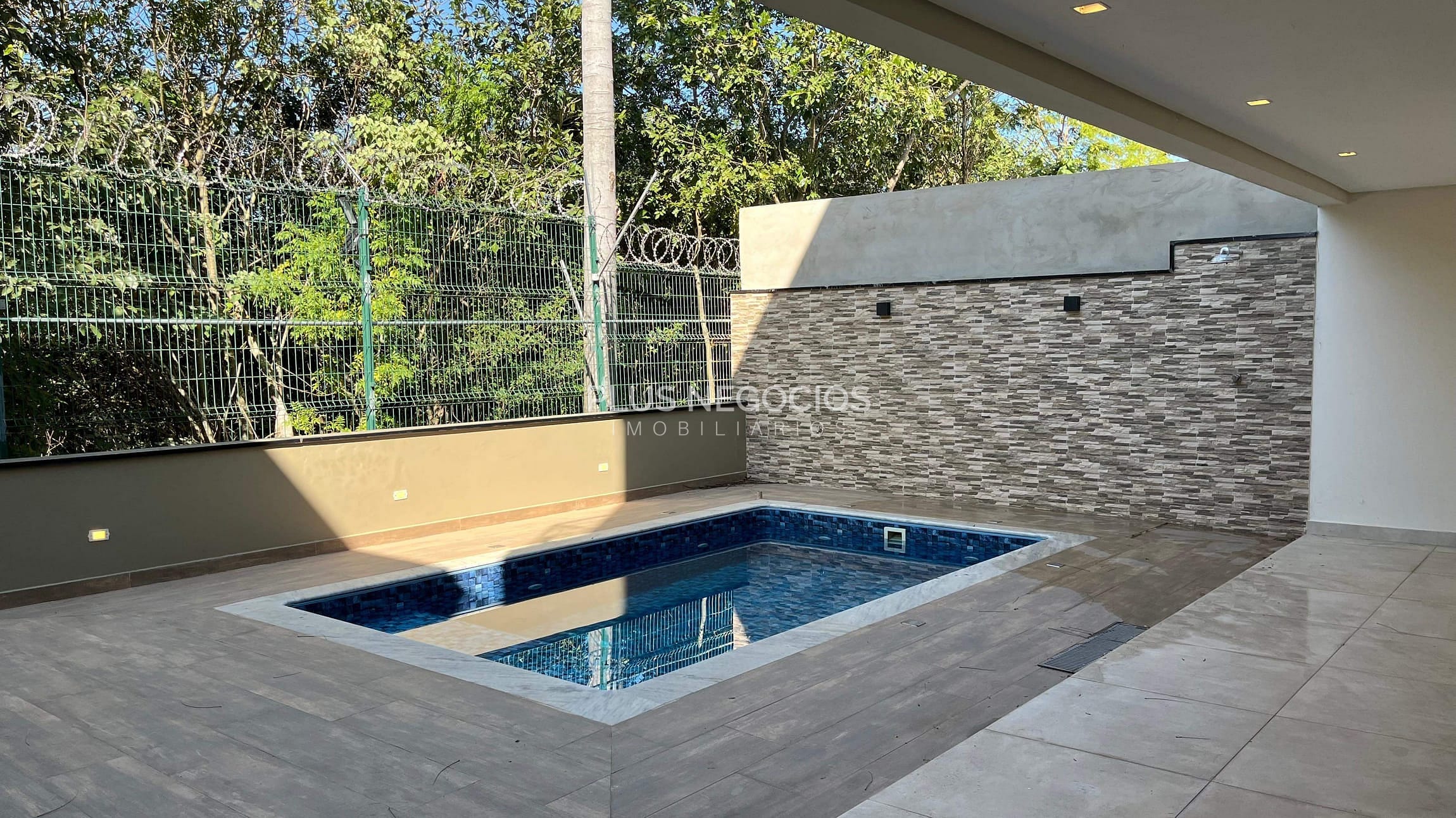 Casa à venda com 4 quartos, 306m² - Foto 11