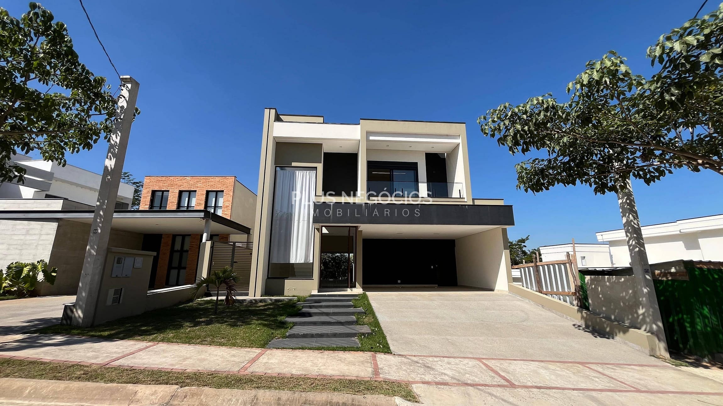 Casa à venda com 4 quartos, 306m² - Foto 28