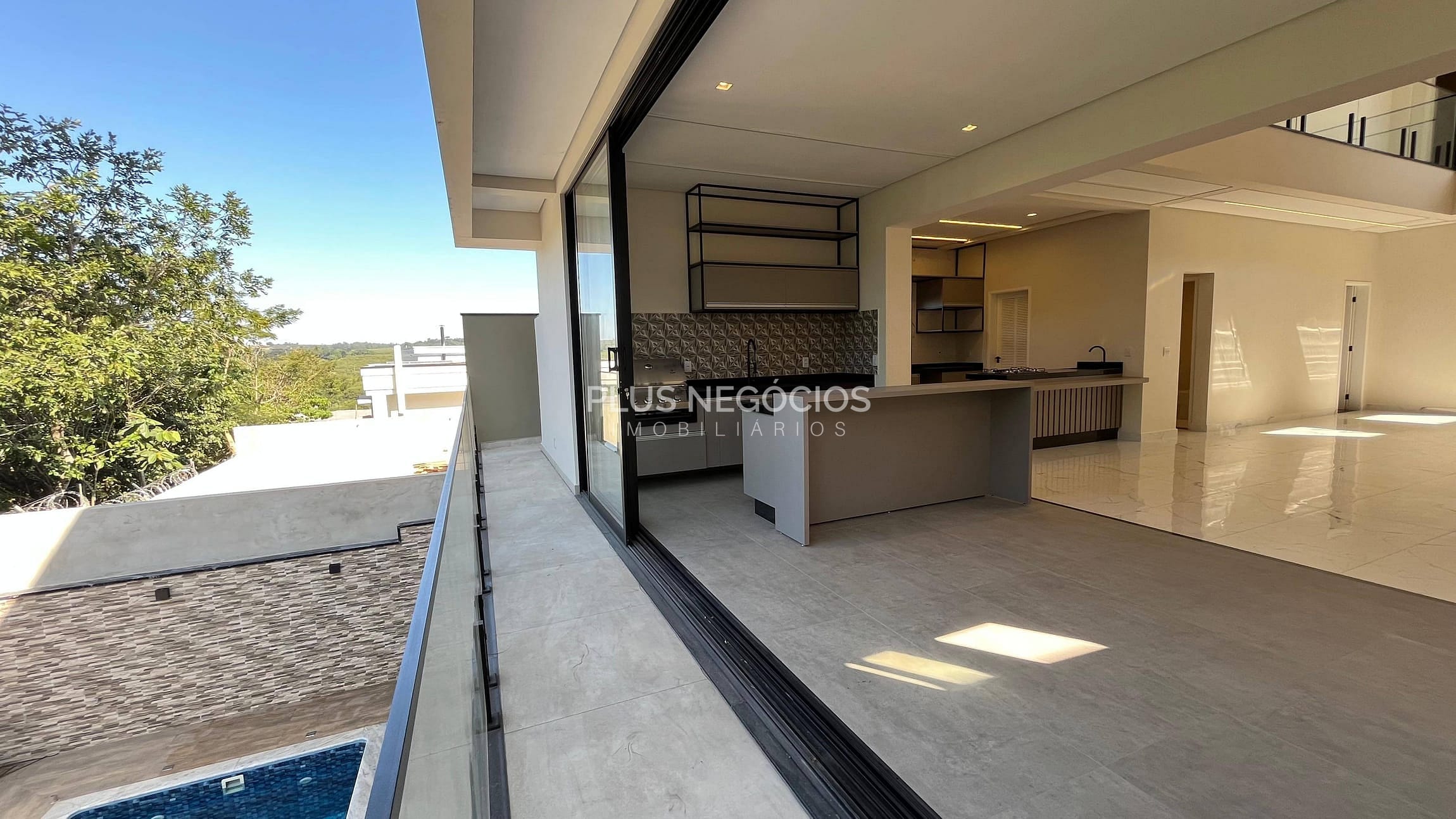 Casa à venda com 4 quartos, 306m² - Foto 8