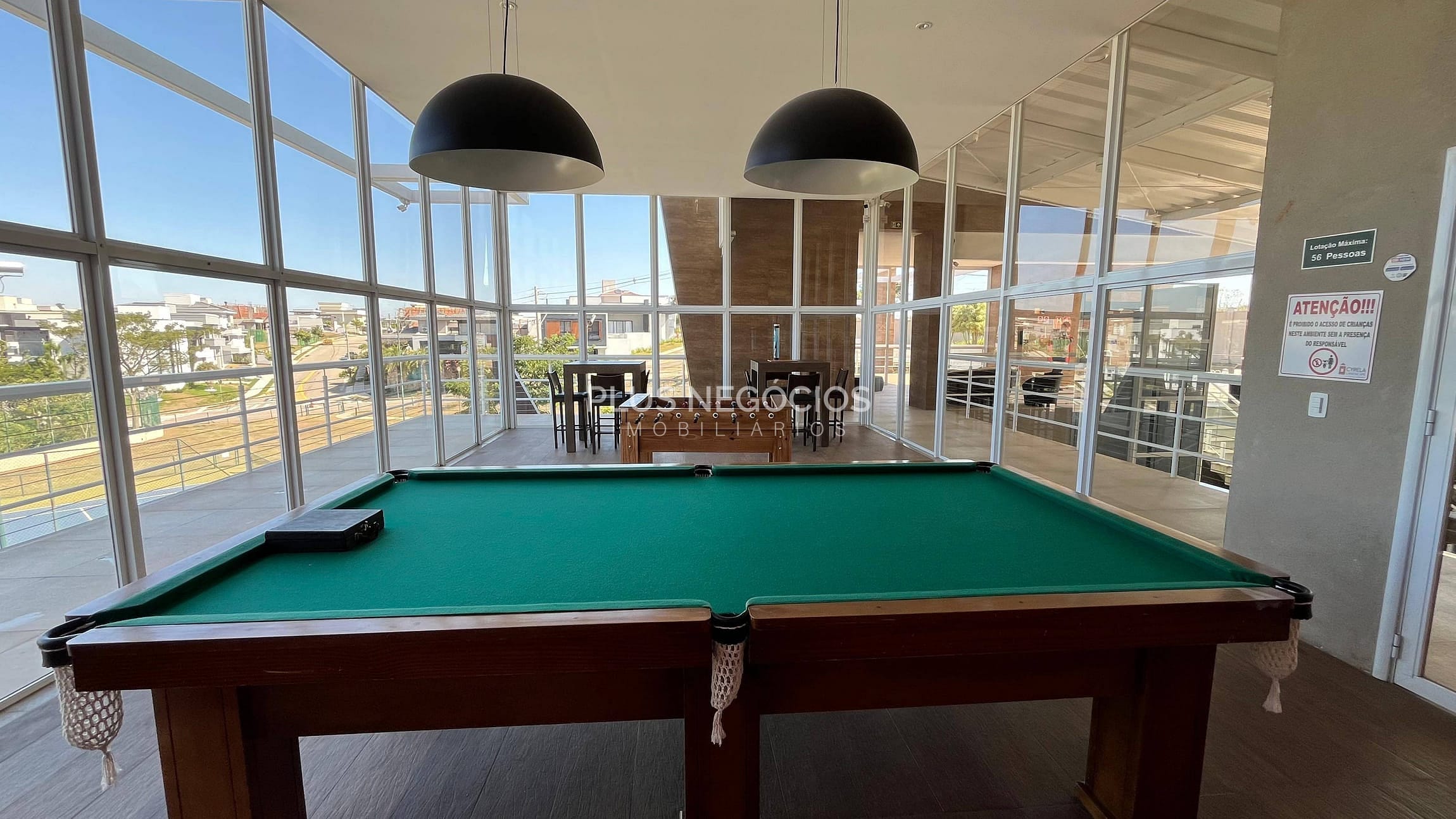 Casa à venda com 4 quartos, 306m² - Foto 32
