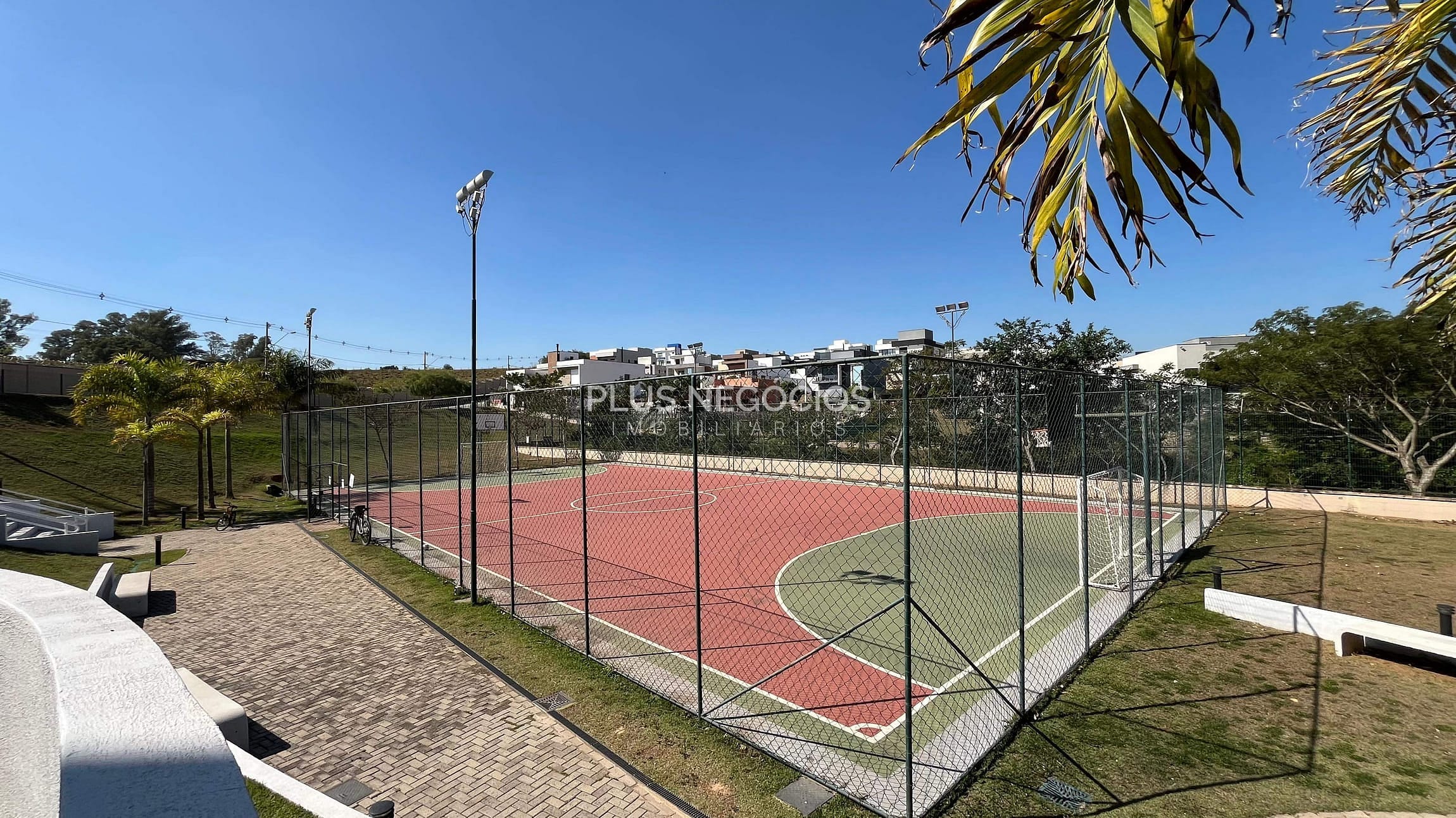 Casa à venda com 4 quartos, 306m² - Foto 35
