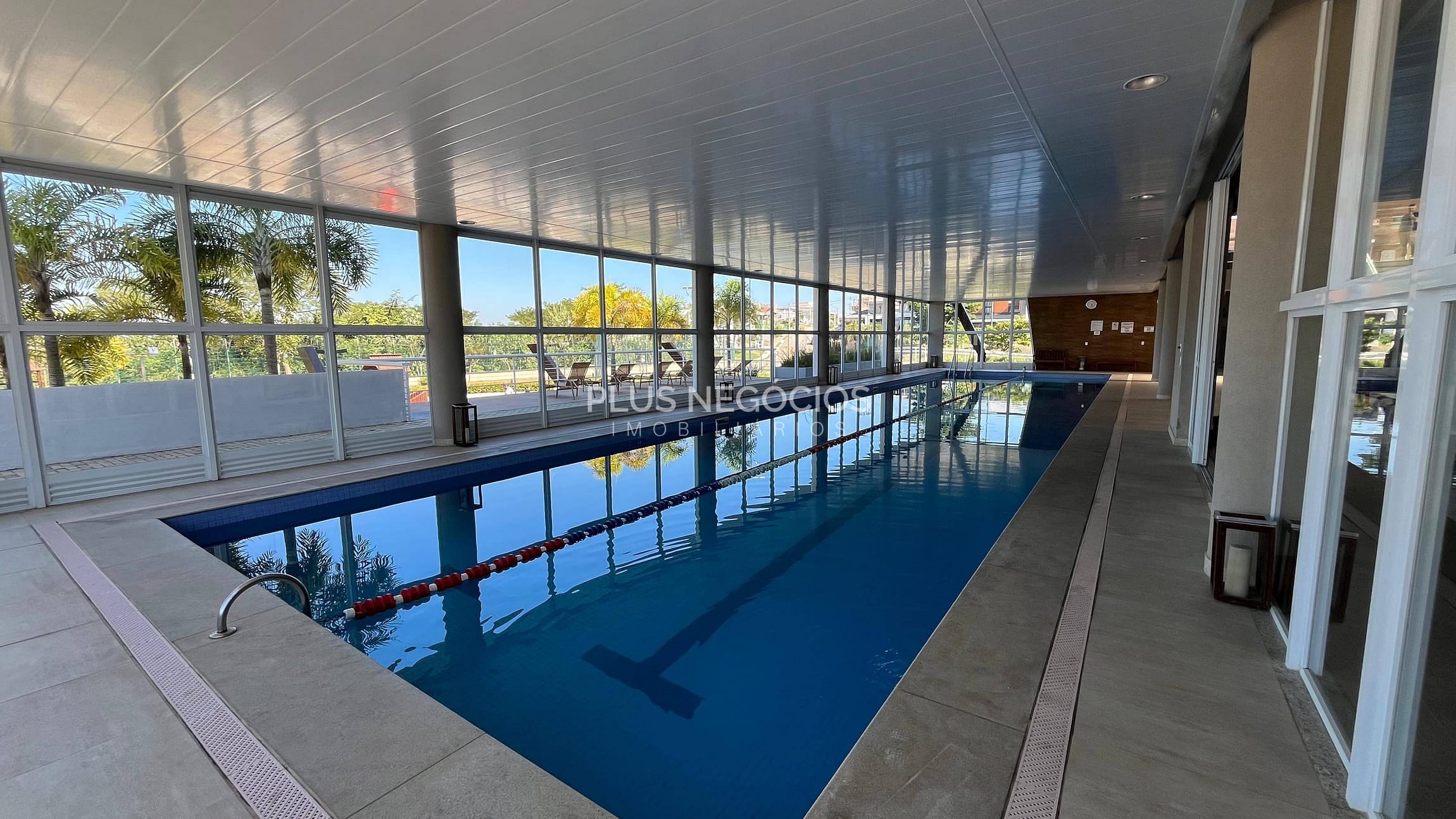 Casa à venda com 4 quartos, 306m² - Foto 30