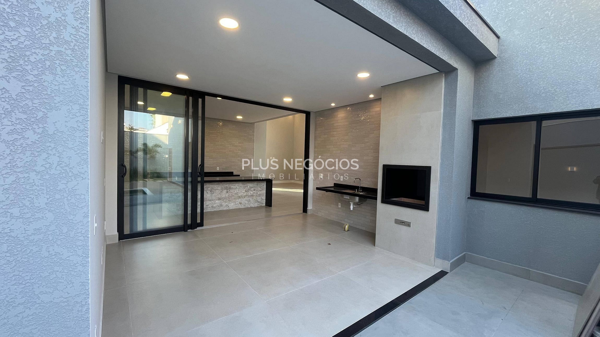 Casa à venda com 3 quartos, 225m² - Foto 10
