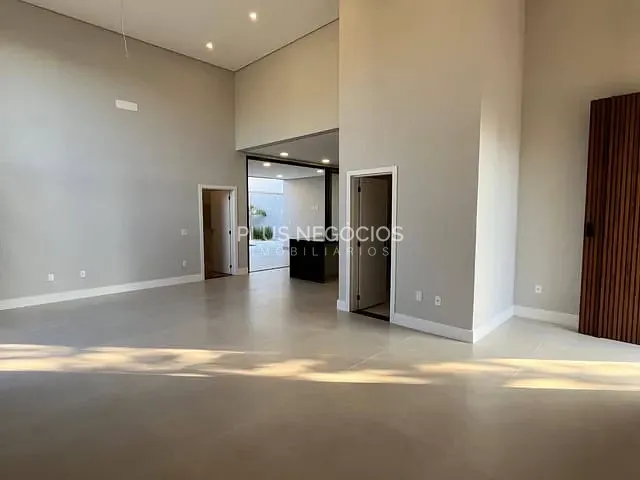 Casa com 450m² 3 quartos e 4 banheiros, à venda, no bairro Alphaville Nova Esplanada em Votorantim